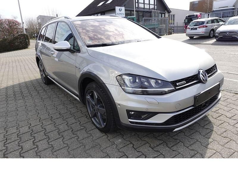 Gebraucht VW Golf Alltrack Basis 184 PS (135 kW) 2016 Grau Kombi
