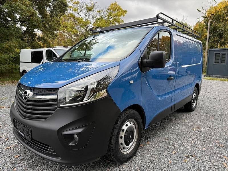 Blau Gebraucht 2016 Opel Vivaro Van | 9.799 € (Superpreis) - Bild 1/4