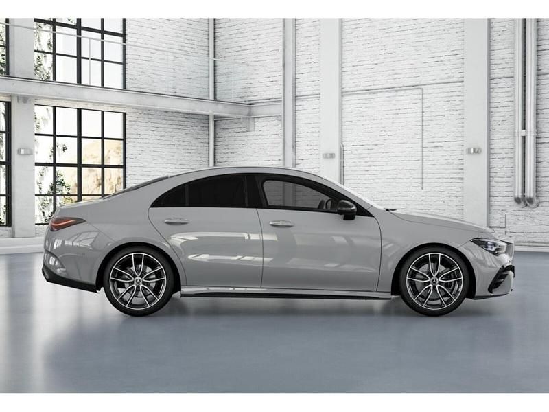 Gebraucht Mercedes CLA200 AMG 163 PS (119 kW) 2026 Manufaktur lack manufaktur alpingrau uni Coupé