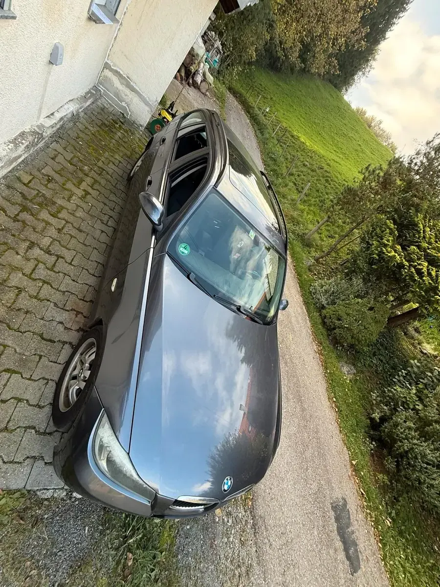 Gebraucht BMW 320 163 PS (119 kW) 2006 Grau Kombi