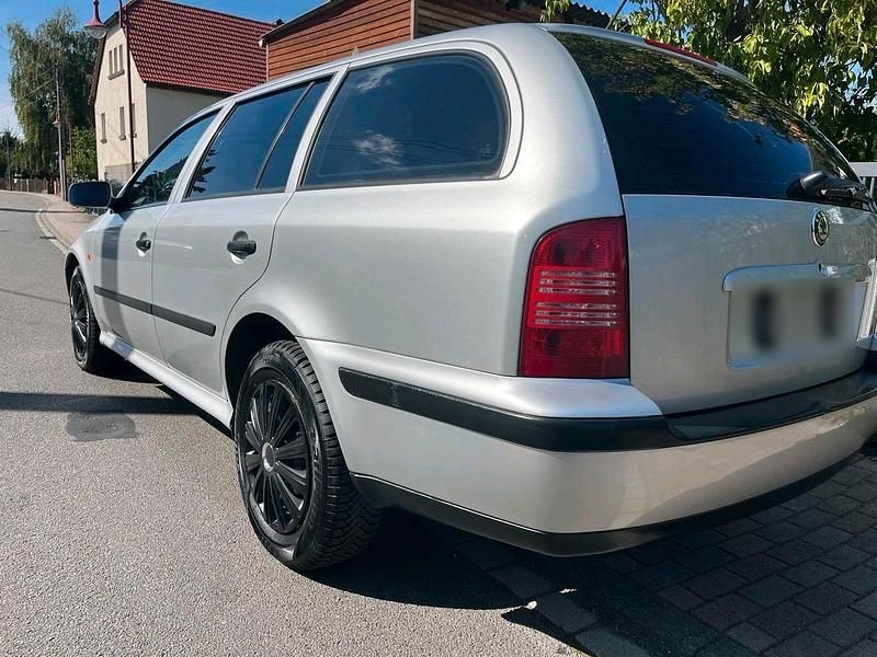 Second-hand Skoda Octavia 101 CP (74 kW) 2000 Argintiu Break