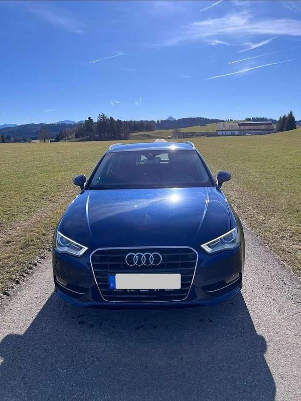 Second-hand Audi A3 Ambition 150 CP (110 kW) 2016 Albastru Hatchback