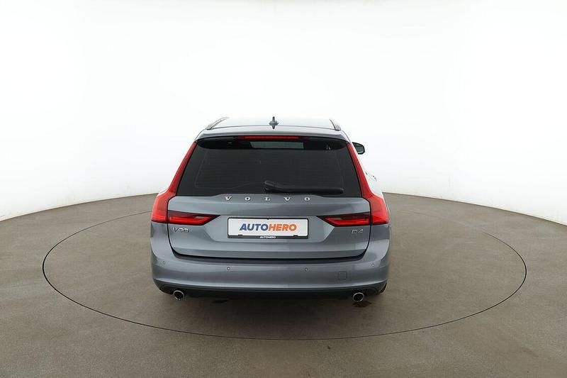 Gebraucht Volvo V90 Momentum 2019 Grau Kombi