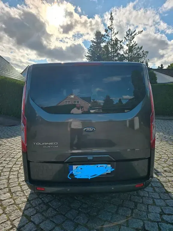 Gebraucht Ford Tourneo Custom 131 PS (96 kW) 2020 Grau Van