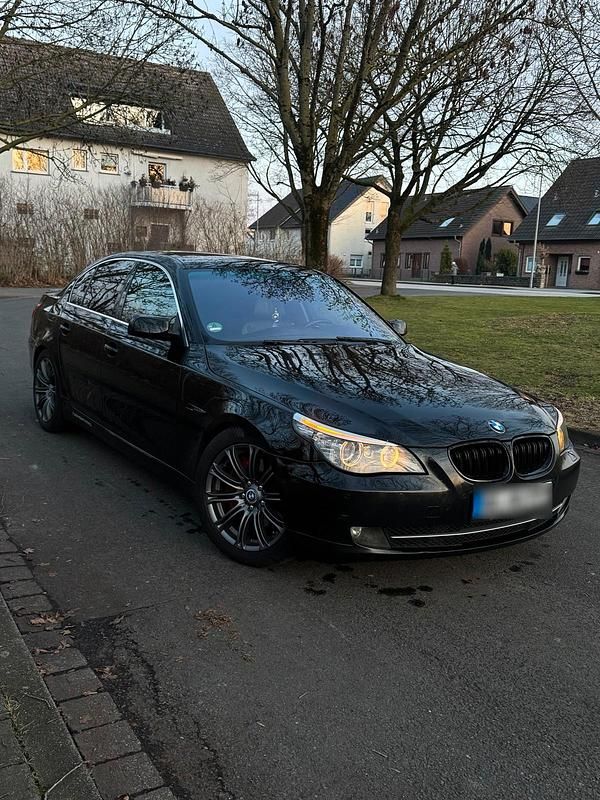 Gebraucht BMW 530 235 PS (172 kW) 2008 Limousine