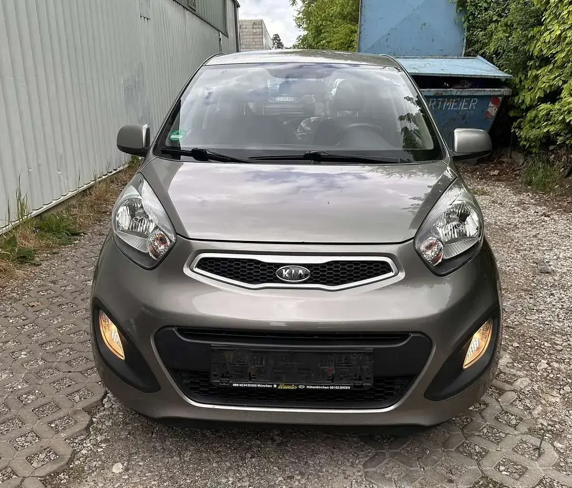 Gebraucht Kia Picanto Edition 7 69 PS (50 kW) 2011 Titaniumsilber met. Kleinwagen