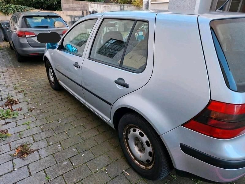 Gebraucht VW Golf IV Edition 75 PS (55 kW) 2002 Silber Limousine