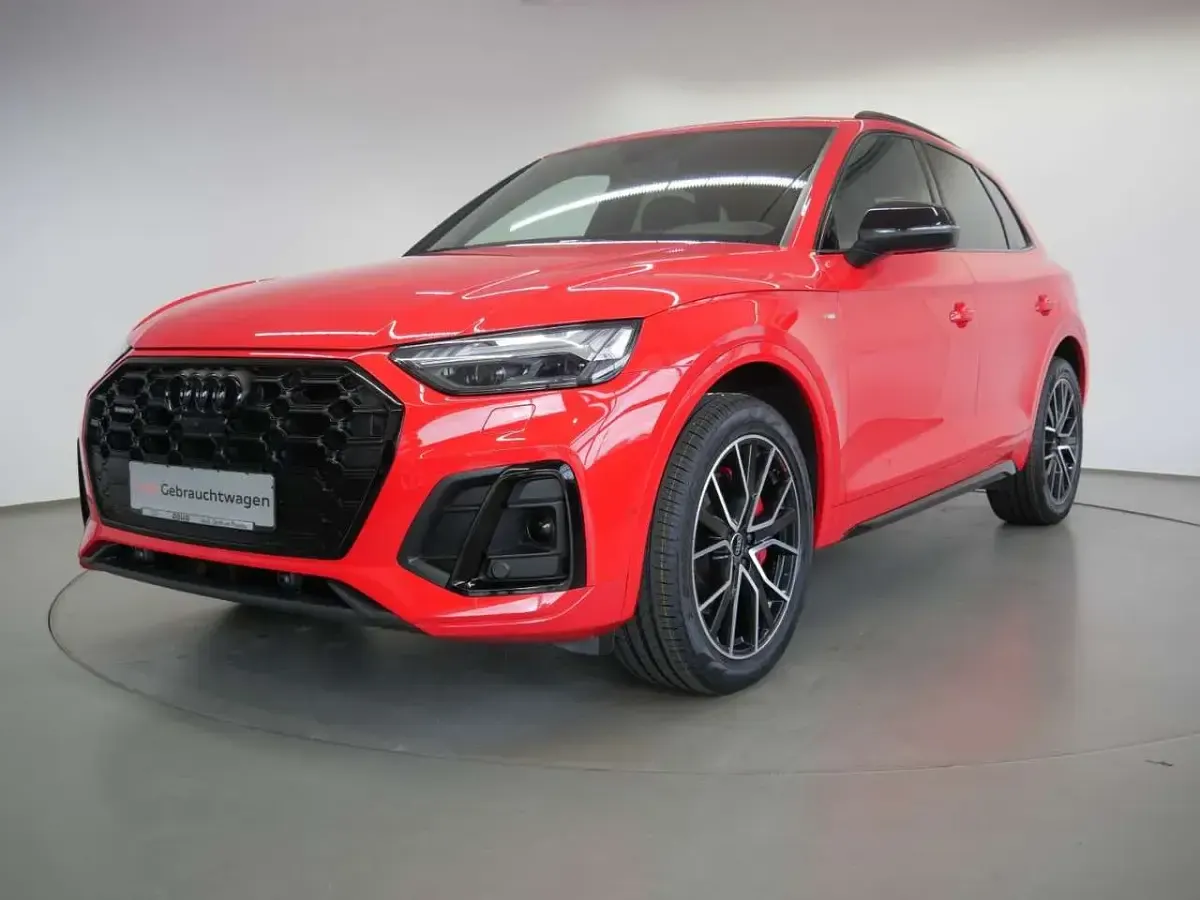 Gebraucht Audi Q5 Ambiente 286 PS (210 kW) 2023 Individuallackierungen audi exclusive SUV