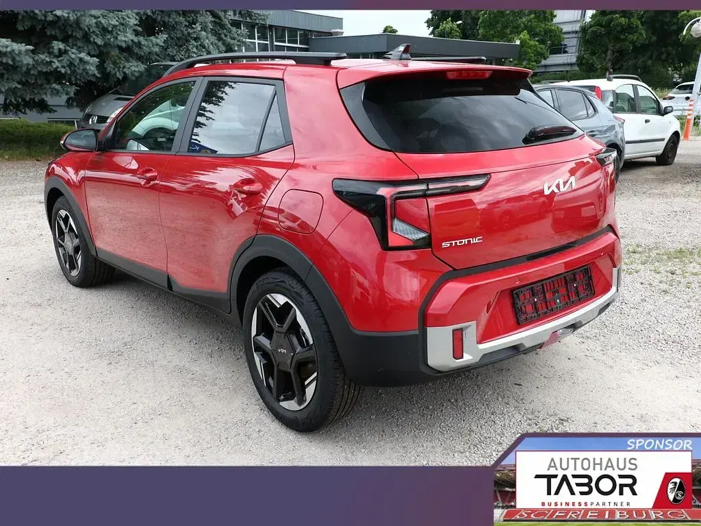 Neu Kia Stonic 115 PS (84 kW) 2026 Rot SUV
