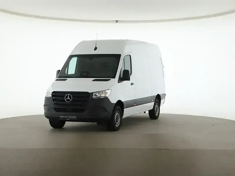 Gebraucht Mercedes Sprinter 170 PS (125 kW) 2025 Weiß Van