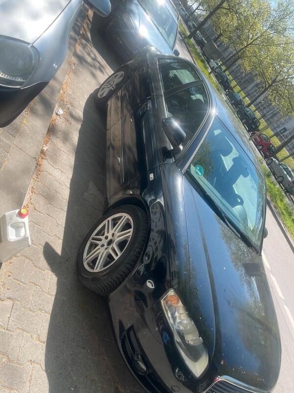 Schwarz Gebraucht 2006 Audi A4 Limousine | 2.700 € (Fairer Preis) - Bild 1/4