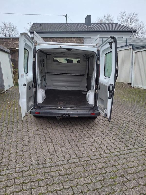 Gebraucht Renault Traffic 114 PS (83 kW) 2007 Weiß Van / Kleinbus