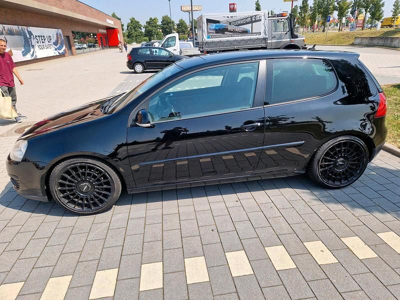 Schwarz Gebraucht 2007 VW Golf V Sport Limousine | 3.450 € (Teuer) - Bild 1/4