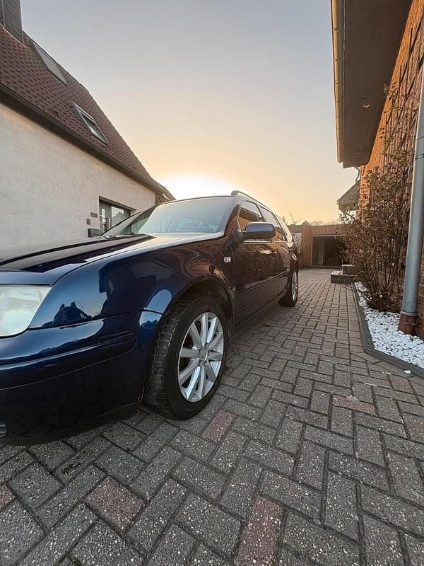 Gebraucht VW Bora 115 PS (84 kW) 2002 Blau Kombi