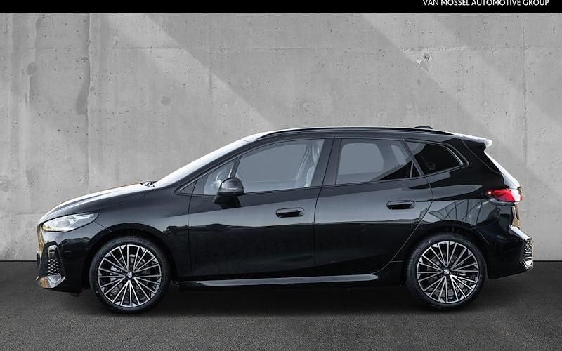 Neu BMW 220 170 PS (125 kW) 2026 Schwarz Kombi