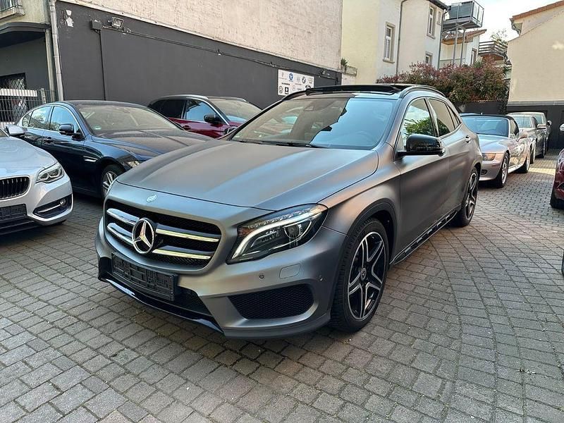 Gebraucht Mercedes GLA250 AMG 211 PS (155 kW) 2016 Schwarz SUV