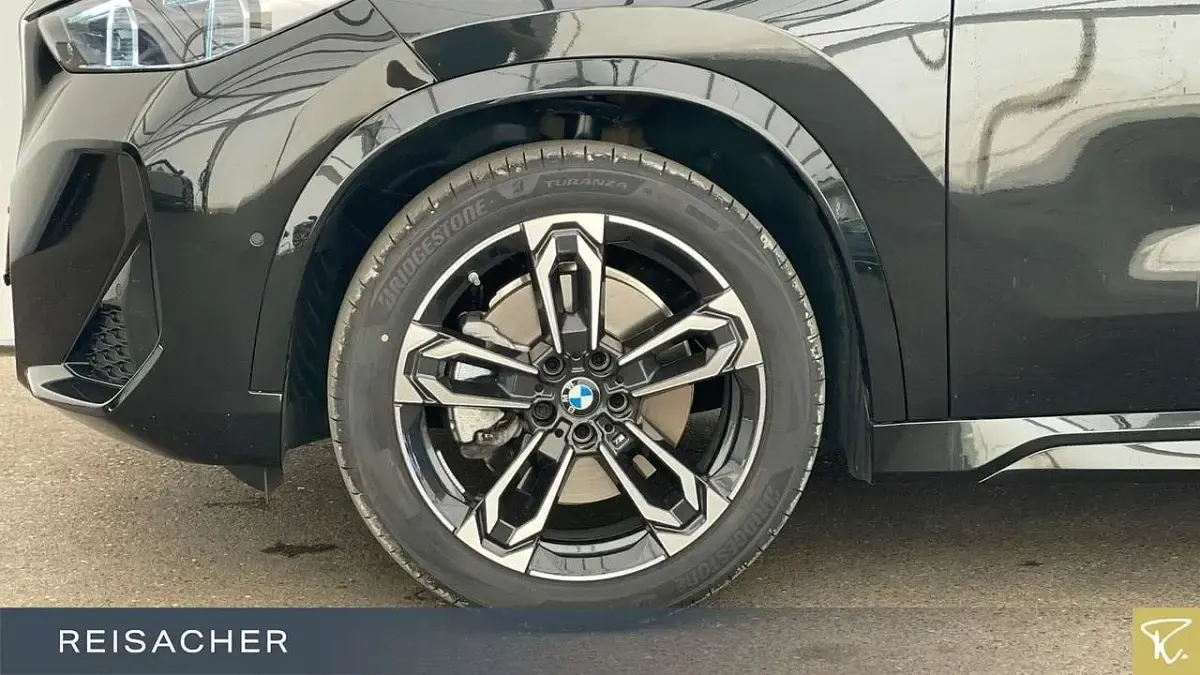 Gebraucht BMW X1 M Sport 204 PS (150 kW) 2025 Saphirschwarz metallic SUV