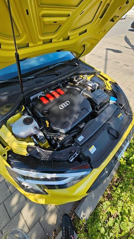 Gebraucht Audi S3 Ambiente 310 PS (228 kW) 2023 Gelb Limousine