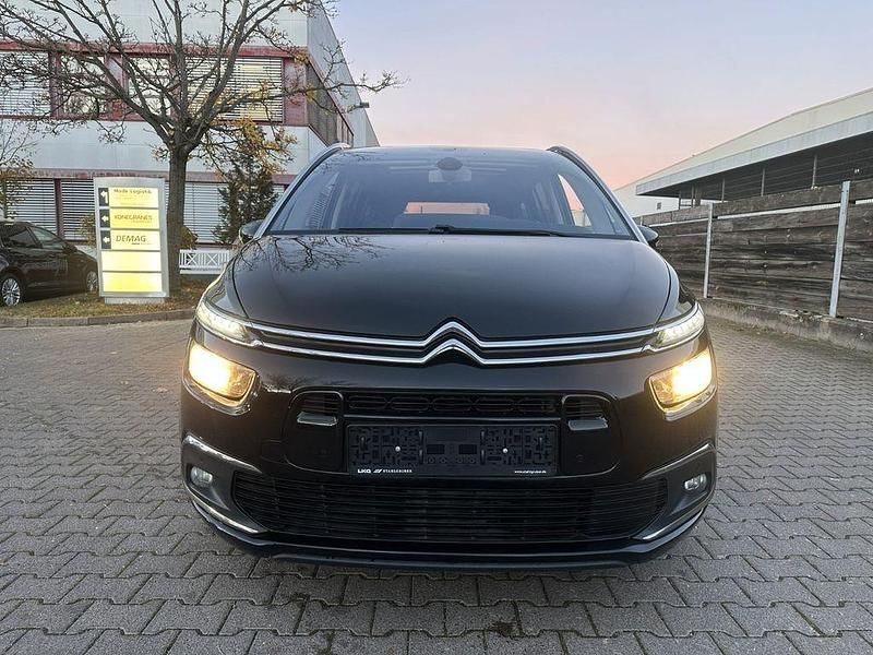 Gebraucht Citroën C4 120 PS (88 kW) 2018 Schwarz Limousine