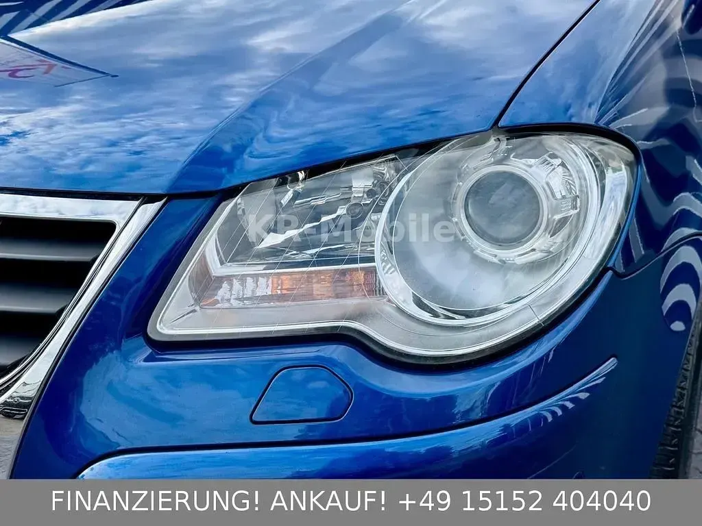 Gebraucht VW Touran Trendline 140 PS (102 kW) 2010 Blau Van / Kleinbus