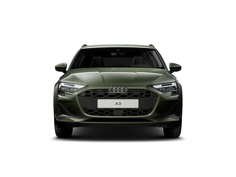 Gebraucht Audi A3 Sport 204 PS (150 kW) 2025 Grün Limousine
