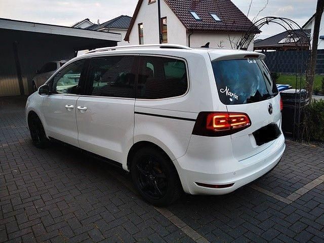Gebraucht VW Sharan Highline 184 PS (135 kW) 2015 Weiß Van / Kleinbus
