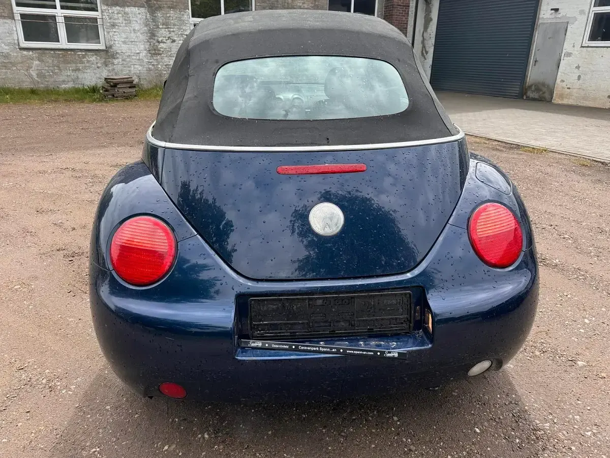 Gebraucht VW New Beetle Cabriolet 75 PS (55 kW) 2003 Blau Cabrio