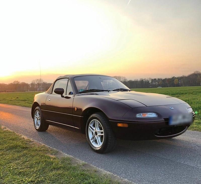 Gebraucht Mazda MX5 Cosmo 90 PS (66 kW) 1996 Violet Cabrio