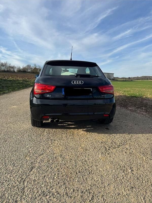 Gebraucht Audi A1 Ambition 122 PS (89 kW) 2011 Schwarz Kleinwagen