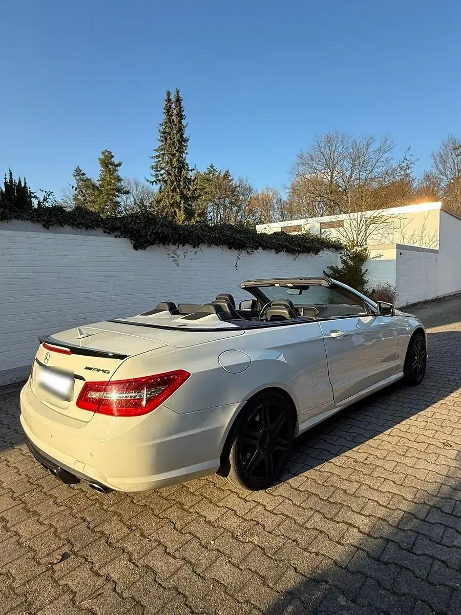 Używany Mercedes E350 Elegance 265 KM (194 kW) 2011 Biały Kabriolet