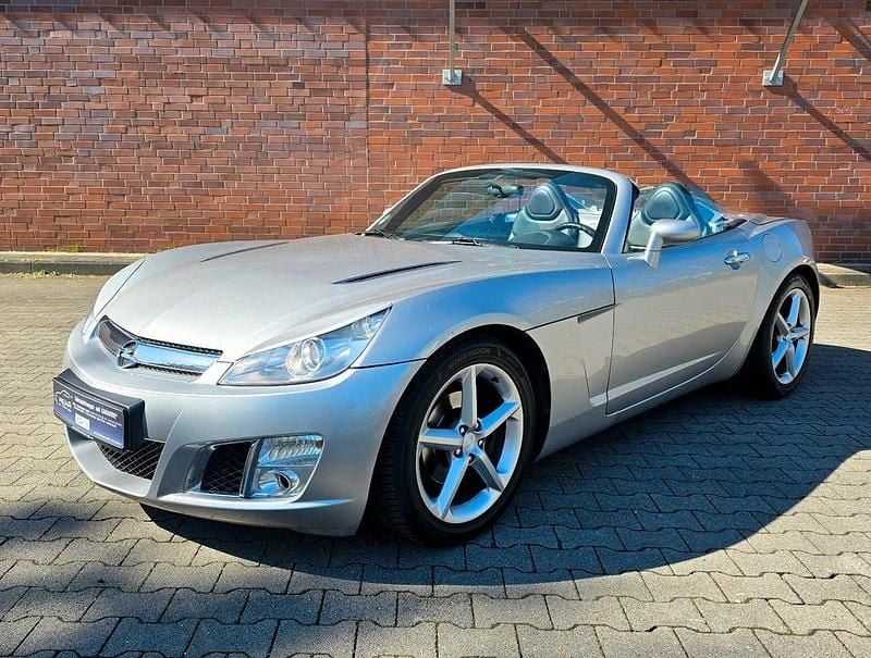Gebraucht Opel GT 264 PS (194 kW) 2008 Silber Cabrio