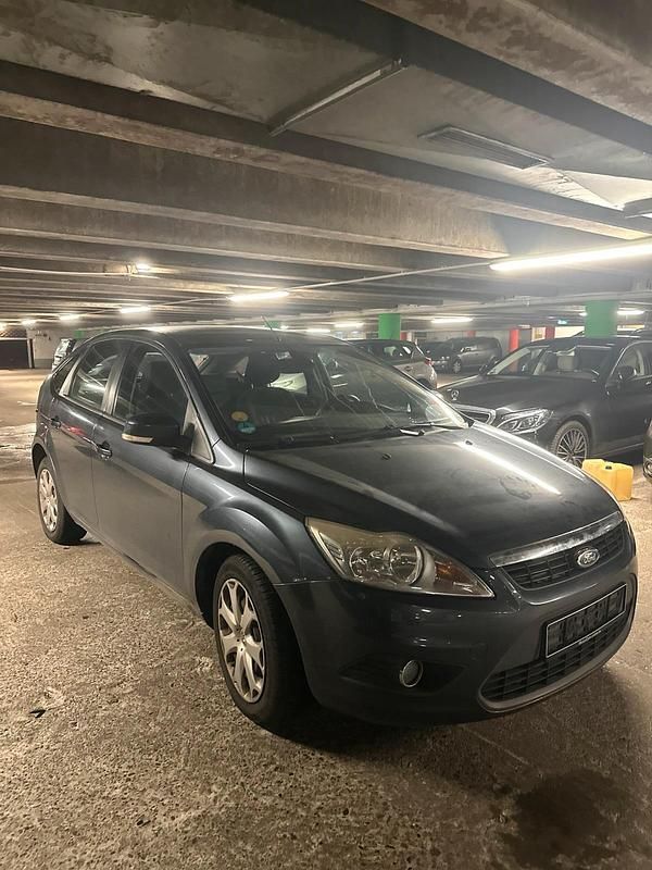 Gebraucht Ford Focus 140 PS (102 kW) 2009 Blau Kleinwagen