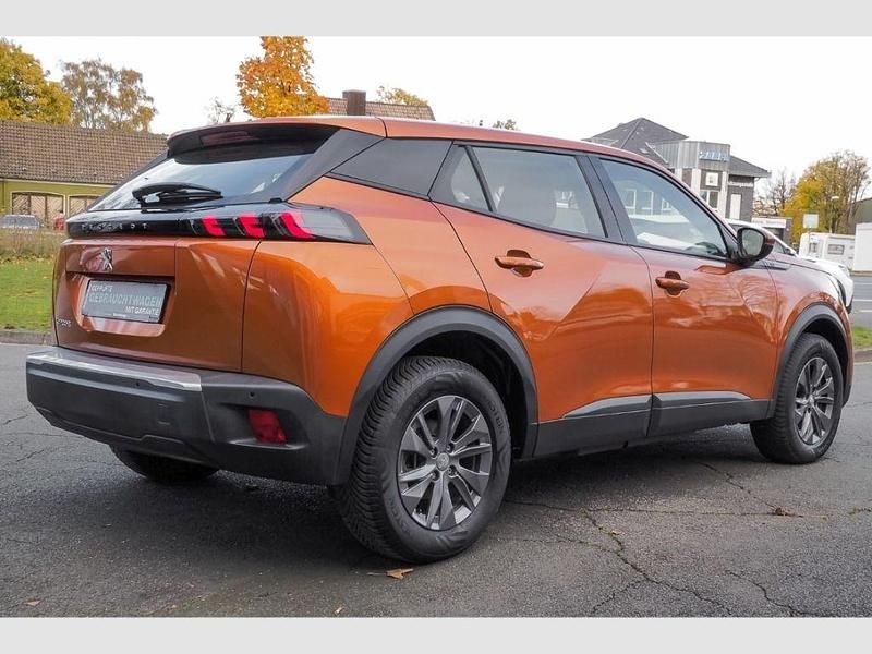 Gebraucht Peugeot e-2008 Active 100 kW (136 PS) 2021 Orange SUV