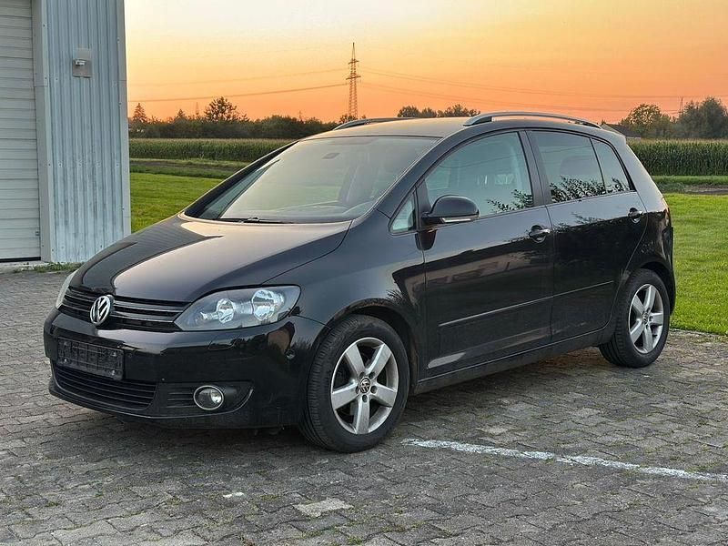 Schwarz Gebraucht 2011 VW Golf Plus Cross Team Van / Kleinbus | 4.299 € (Superpreis) - Bild 1/4