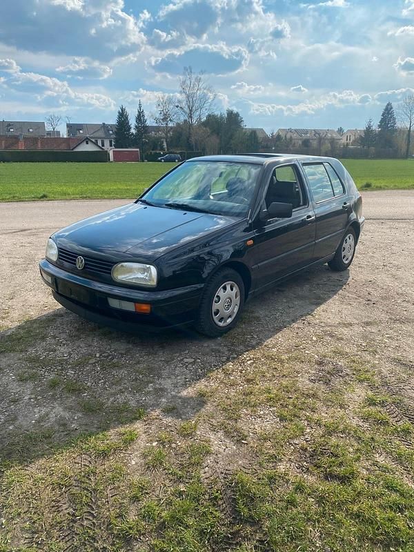 Schwarz Gebraucht 1995 VW Golf III Kleinwagen | 1.685 € - Bild 1/4