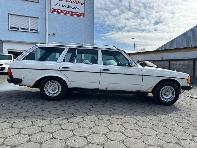 Second-hand Mercedes E230 1984 Alb