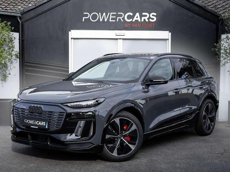 Grau Gebraucht 2024 Audi SQ6 e-tron Edition .1 SUV | 88.900 € (Guter Preis) - Bild 1/4