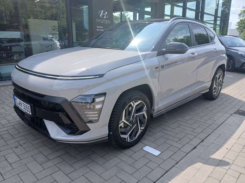 Cyber grey metallic Gebraucht 2025 Hyundai Kona N Line SUV | 33.670 € (Teuer) - Bild 1/4
