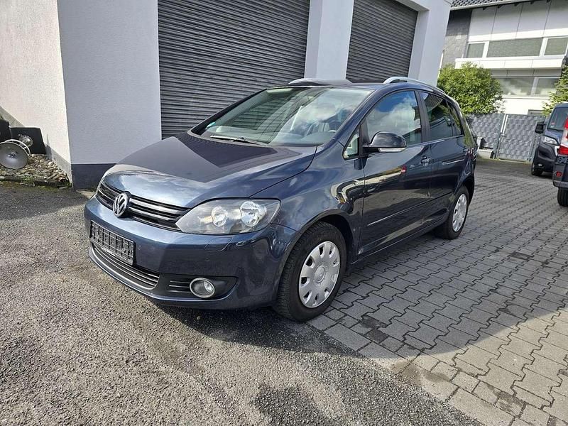 Gebraucht VW Golf VII Match 105 PS (77 kW) 2012 Bluegraphit perleffekt Kleinwagen