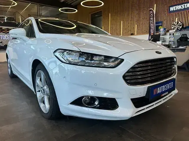 Gebraucht Ford Mondeo 203 PS (149 kW) 2017 Frozen white Limousine