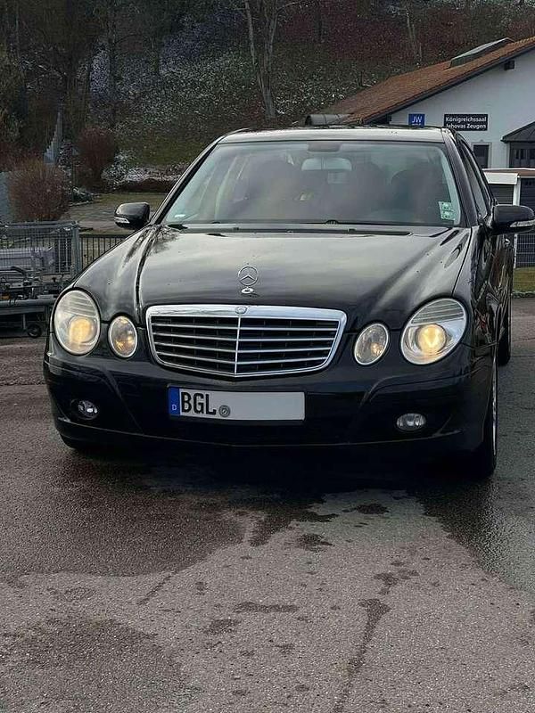 Gebraucht 2006 Mercedes E220 Elegance Limousine | 5.400 € (Fairer Preis) - Bild 1/4