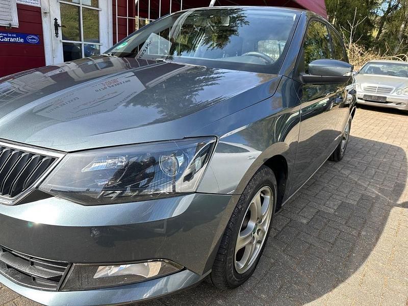 Gebraucht Skoda Fabia 75 PS (55 kW) 2016 Grau Limousine