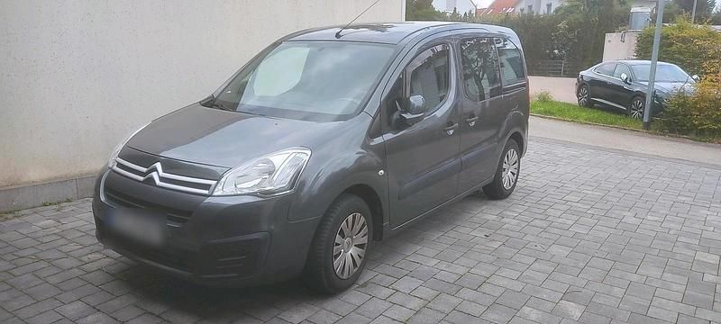 Grau Gebraucht 2016 Citroën Berlingo Van / Kleinbus | 6.500 € (Guter Preis) - Bild 1/4
