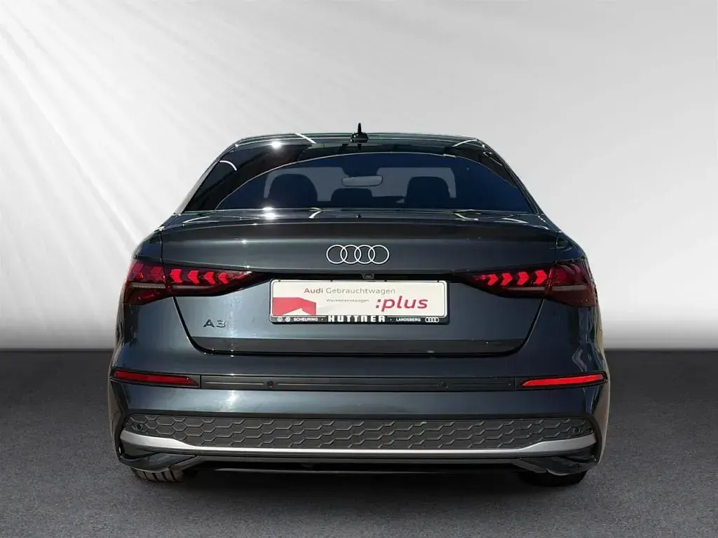 Gebraucht Audi A3 Ambiente 150 PS (110 kW) 2025 Manhattangrau (metallic) Limousine