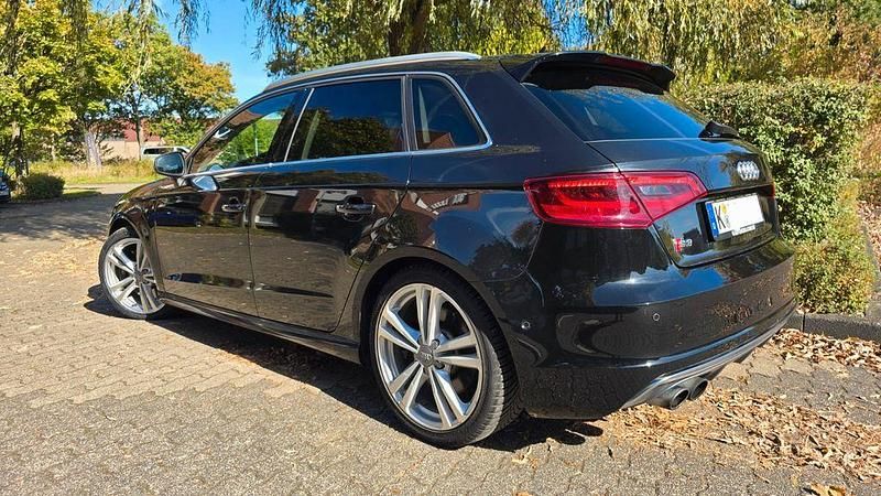 Gebraucht Audi S3 Sport 300 PS (220 kW) 2014 Schwarz Limousine