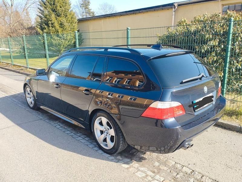 Gebraucht BMW 530 M Sport 235 PS (172 kW) 2008 Blau Kombi
