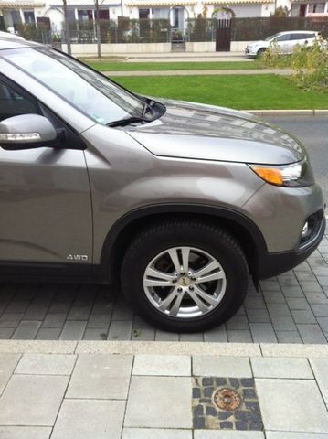 Gebraucht Kia Sorento Vision 197 PS (144 kW) 2009 Grau metallic SUV