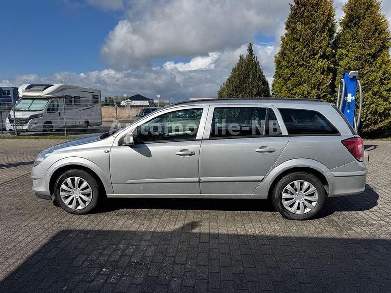 Gebraucht Opel Astra Edition 116 PS (85 kW) 2008 Silber Limousine