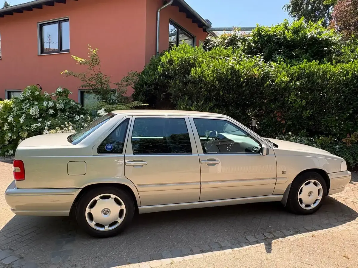 Gebraucht Volvo S70 140 PS (102 kW) 1999 Gold Limousine