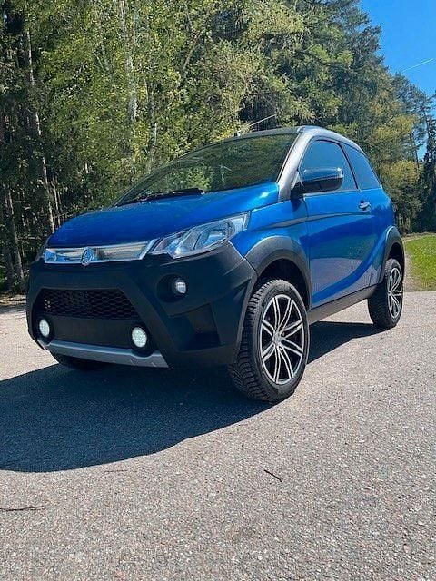 Second-hand Aixam Crossover Premium 2018 Albastru
